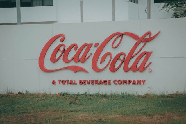 7 Hidden Trademark Pitfalls When Naming a Business: A Definitive Guide to Avoiding Brand Name Conflict and Legal Errors